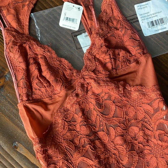 FREE PEOPLE ❤️🔥 PUMPKIN SPICE COLOR BODYSUIT NWT - Picture 7 of 8